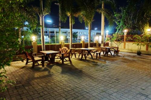 ロッブリー Siam House Interplace 2つ星 ホテル ロビー