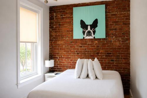 Charming Studio In Boston Brownstone, C.ave#5 - Boston, MA