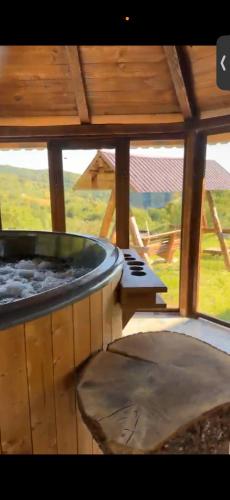 Cabana Colț de liniste (Cabana Colt de liniste) in Susenii Bârgăului
