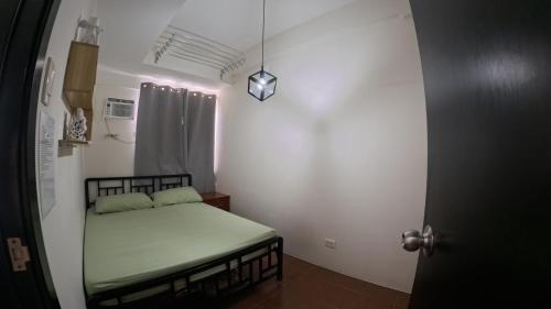 Cozy Pioneer Woodlands Tower 4 1 BR in Mandaluyong near BGC & Makati, Cainta