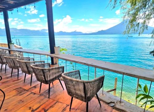 GuateMia Beach SPA Resort Soulfood & Bar in Santa Cruz la Laguna