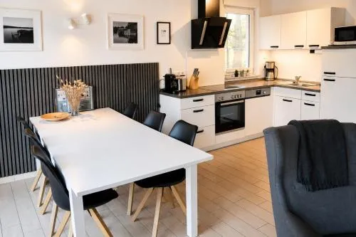 Auszeit am See - 100m zum See - mit Terrasse - 2 Bäder und 3 Schlafzimmer in Plau am See, Deutschland