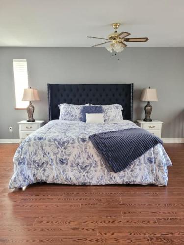 Whispering Pines Riverside Retreat in Rosedale (ON)