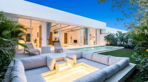 Lush 2BR Villa 4min to Bingin's Coastal Escape - image 2