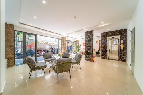 An Sea Hotel & Apartment 2 Min Walk to My Khe Beach - image 4