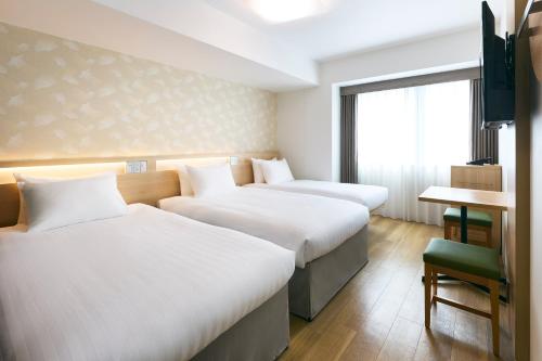 karaksa hotel Osaka Namba Room Type - Twin Room with Extra Bed