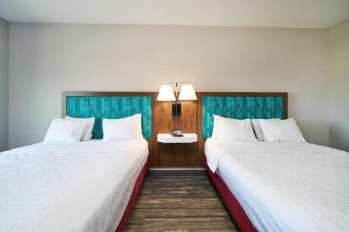 Hampton Inn & Suites by Hilton Salinas Room Type - Queen Room with Two Queen Beds (4 Adults)
