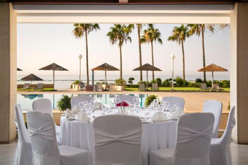 مطعم, Atlantica Miramare Beach in ضواحي ليماسول