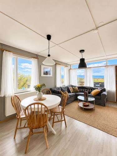 Vendégszoba, Hestaland Riverside Cottage in Stykkisholmur