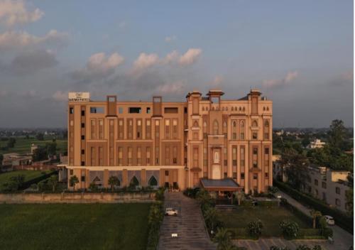Geeta Sarovar Portico, Panipat