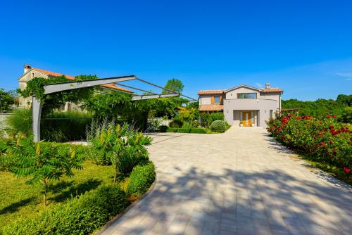 Villa Magnus Vareški by Istrialux (Villa Magnus Vareski by Istrialux) in Veliki Vareski
