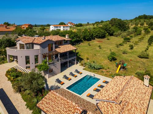 Villa Magnus Vareški by Istrialux (Villa Magnus Vareski by Istrialux) in Veliki Vareski