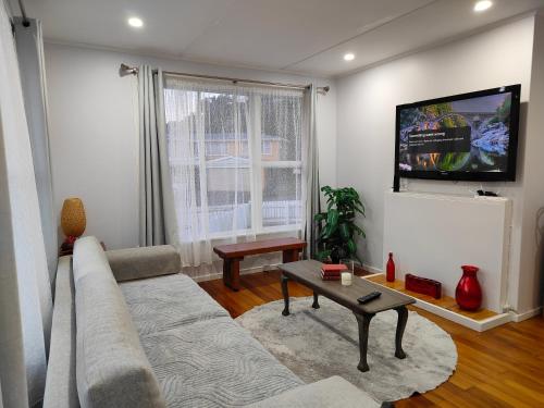 Heritage Meets Modern Comfort in Wellington-Tawa in Tawa