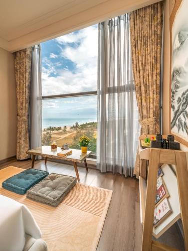 Haven Living OCean View Apartment - Altara Suites - image 2