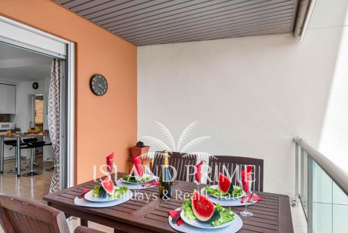 Amazing Sea View Apartment with Private Parking ARN27 5