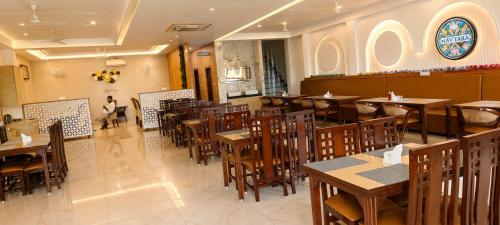 Restorāns, The Pearl Hotel Rampur in Rampur
