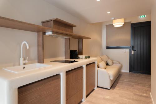 Ichos Boutique Apartments in Limnos