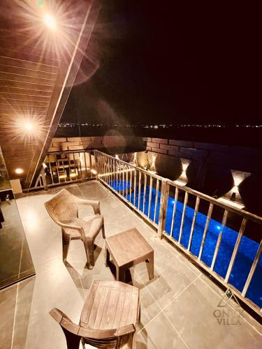 Varanda/terraço, Onyx Villa in Al Jizah