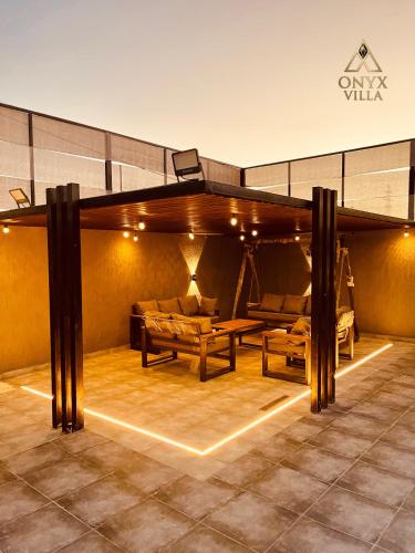 Instalações, Onyx Villa in Al Jizah