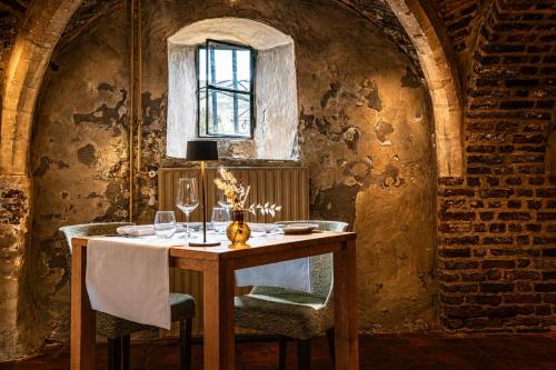 Restaurant, Hotel Winselerhof by Flow near Cafe de Kroniek