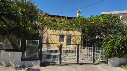 Montebar1