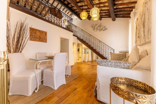 Piazza Navona Loft for 7 people