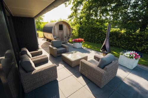 balkon/terras, B&B Smalle Ee Kleasterpleats in Drachten