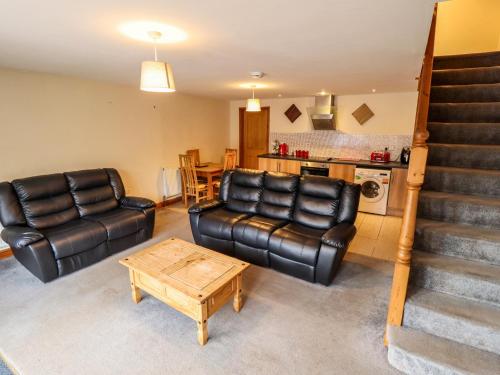 Holiday Cottage 2 - image 3