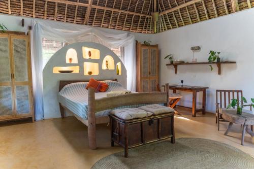 Distant Relatives Ecolodge & Backpackers, Kilifi