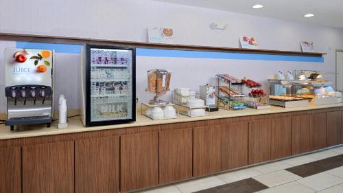 Holiday Inn Express & Suites Lexington Midtown - I-75, an IHG Hotel in Lexington, USA
