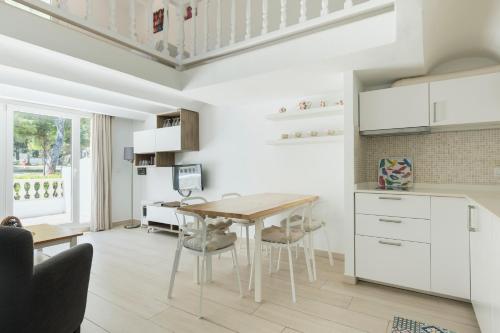 Facilities, MR Hotelet de la Racona & Apartments in Las Rotas Beach