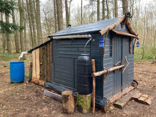 Vannas istaba, Spirited Adventure Ltd Bushcraft Survival Air rifles in Monkhopton
