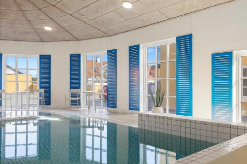 Swimming pool, Løkken Badehotel Apartments in Lokken