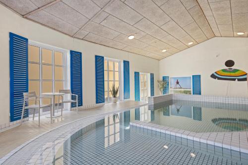 Swimming pool, Løkken Badehotel Apartments in Lokken