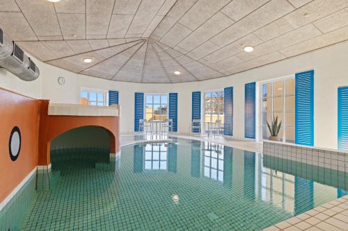 Swimming pool, Løkken Badehotel Apartments in Lokken