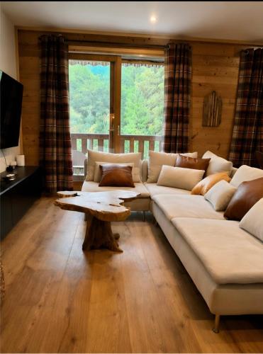 Domaine De La Grande Longe in Le Bourg-d'Oisans