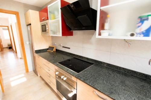 Konyha, Catalunya Casas Spacious Mountain Retreat with Private Pool in Bisbal del Panades
