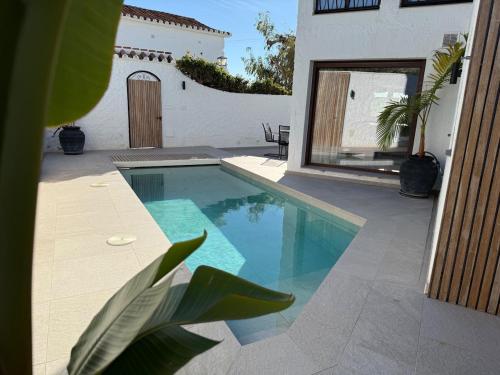 Luxury house with private heated pool in Nerja!