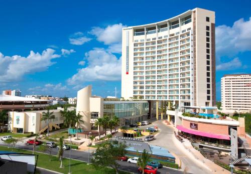 ホテル クリスタル アーバン カンクン マレコン