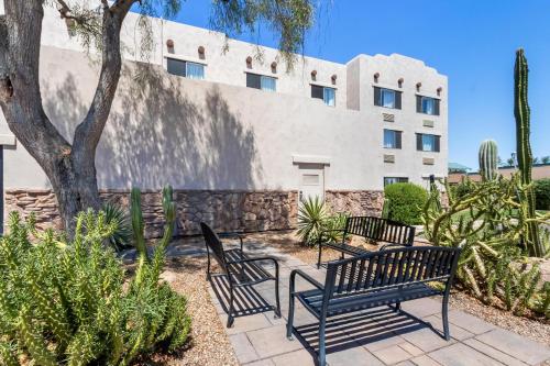 Faciliteter, Lexington Inn and Suites - Goodyear-West Phoenix in Goodyear