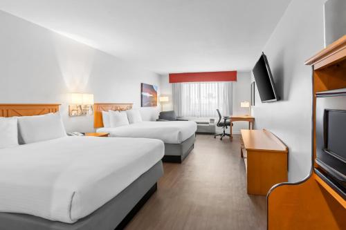 Lexington Inn and Suites - Goodyear-West Phoenix in Goodyear