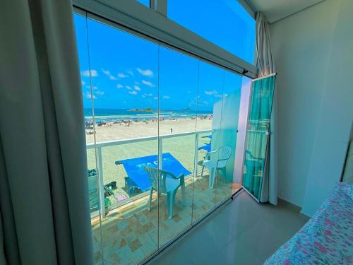 Suites Pitangueiras - POUSADA FRENTE MAR in Guaruja