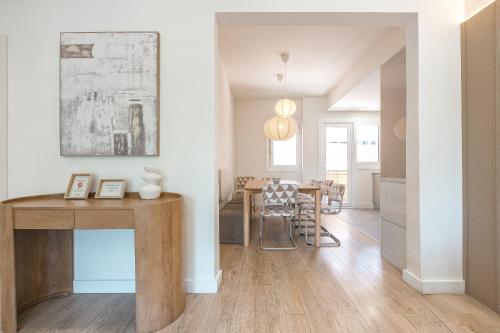 Luxury Apartment near Camp Nou - image 4