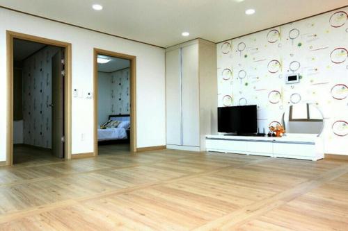 Jeju Special Pension Jeju Special Pension is a popular choice amongst travelers in Jeju Island, whether exploring or just passing through. The property has everything you need for a comfortable stay. Service-minded staff 