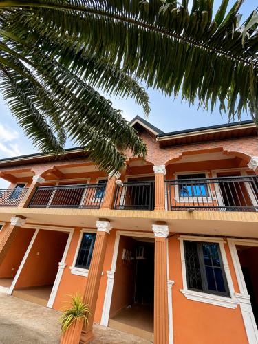 المنظر الخارجي, M&C Homes in Aburi