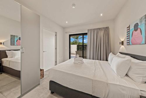 Ayana Tropical Oasis - Pool - Near Mambo Beach - image 2