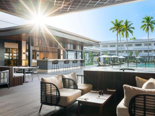 Vista exterior, Novotel Pontianak Convention Centre in Centro da Cidade Pontianak