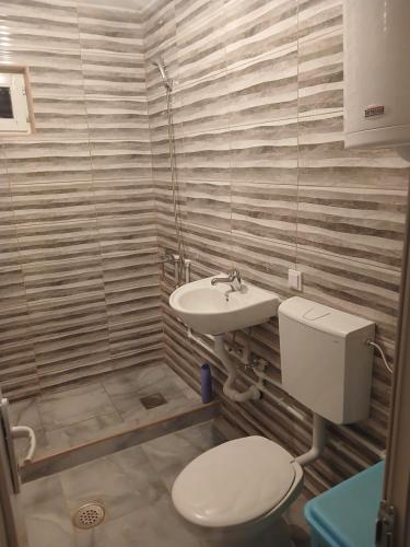 Djedova Zemljana kuca in Durdevica Tara