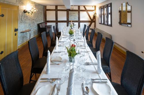 Étterem, Restaurant & ****Hotel HOERHOF in Idstein