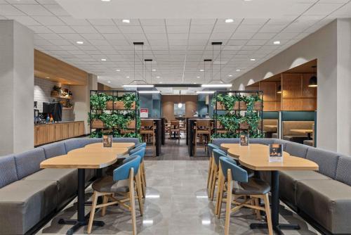餐飲服務, Drury Plaza Hotel Tampa Brandon in 東湖 - 東方公園